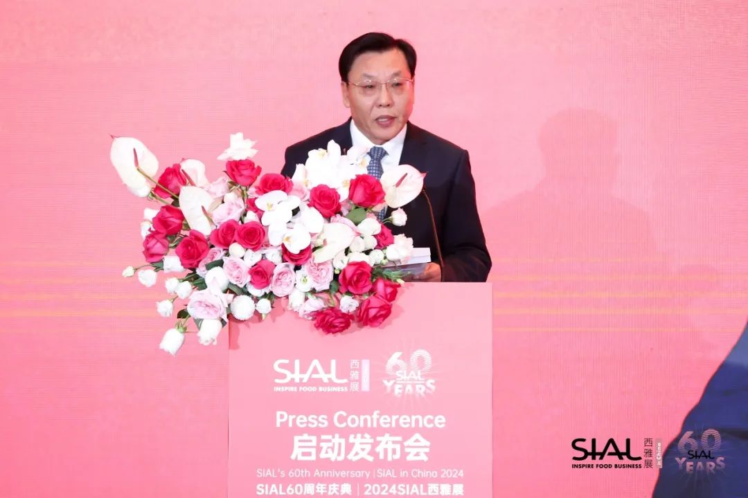 中國商業(yè)聯(lián)合會黨委副書記、執(zhí)行會長王民